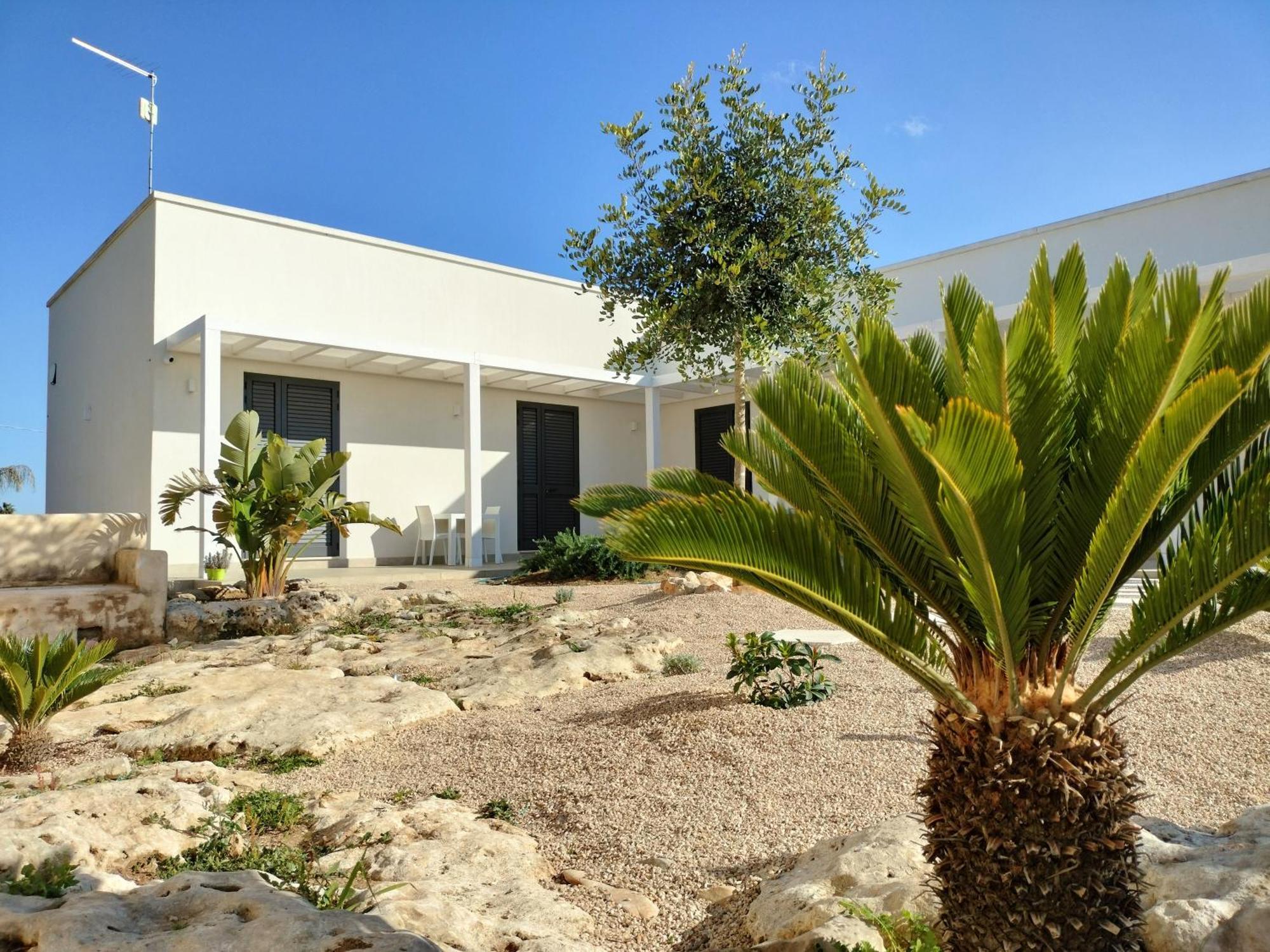 B&B Bianco Mediterraneo Торре-Ово Экстерьер фото
