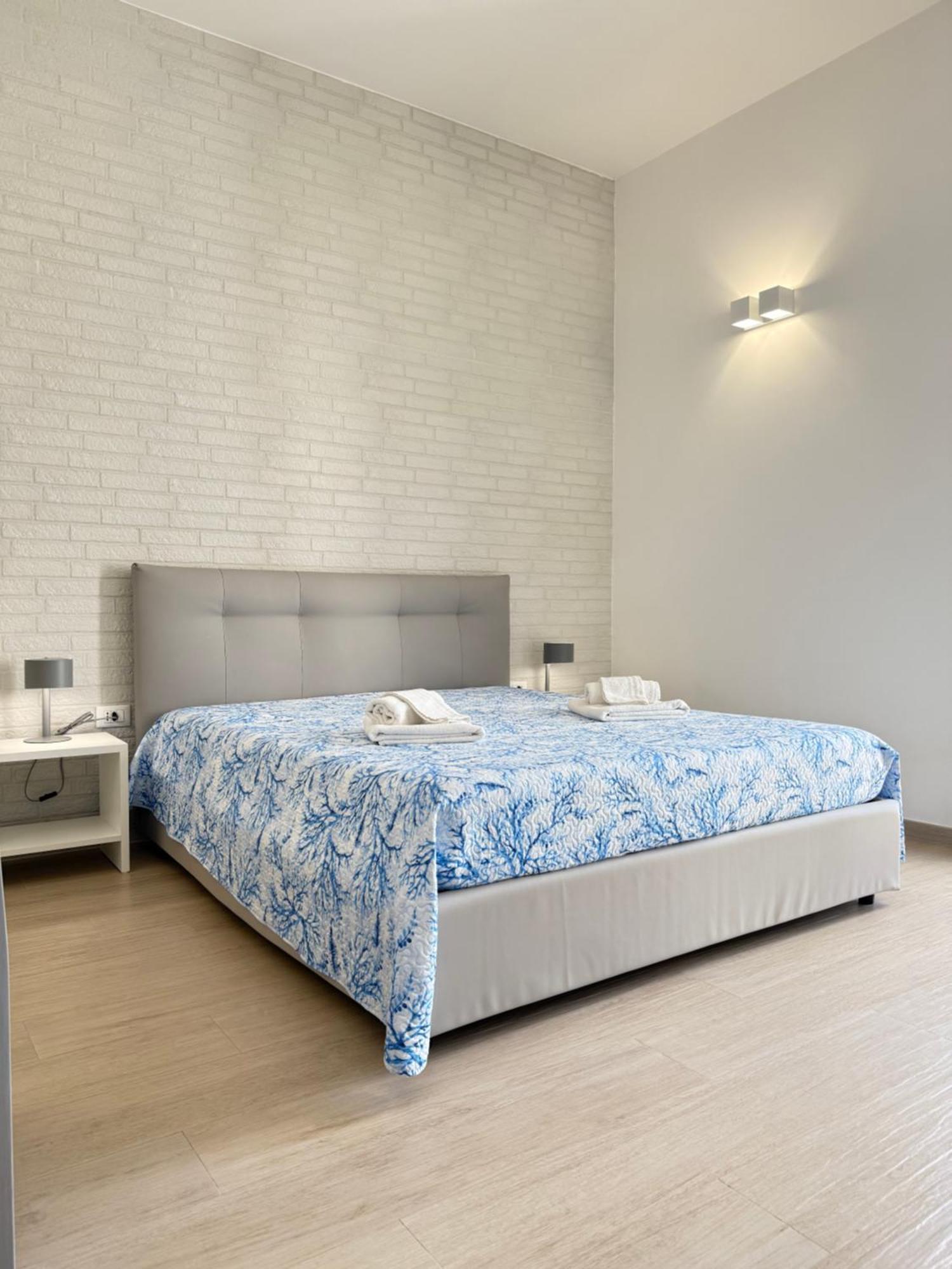B&B Bianco Mediterraneo Торре-Ово Экстерьер фото